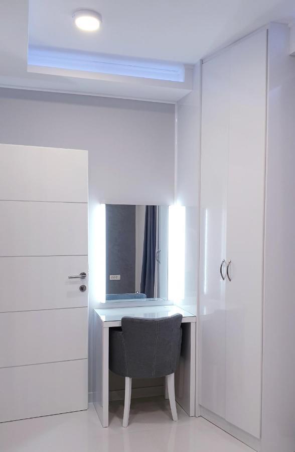 Holiday Apartment Villa Bianca Pazin Bagian luar foto